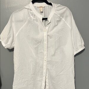 H & M White Short-Sleeve Button Front Shirt - Women's Casual